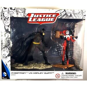 Schliech DC Justice League Hand Painted BATMAN VS. HARLEY QUINN #11, See Pics!
